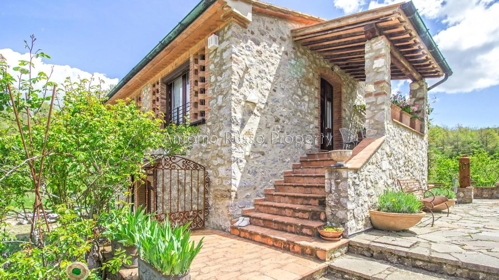 Ca'Novae - Tuscany Farmhouse Montieri Italy
